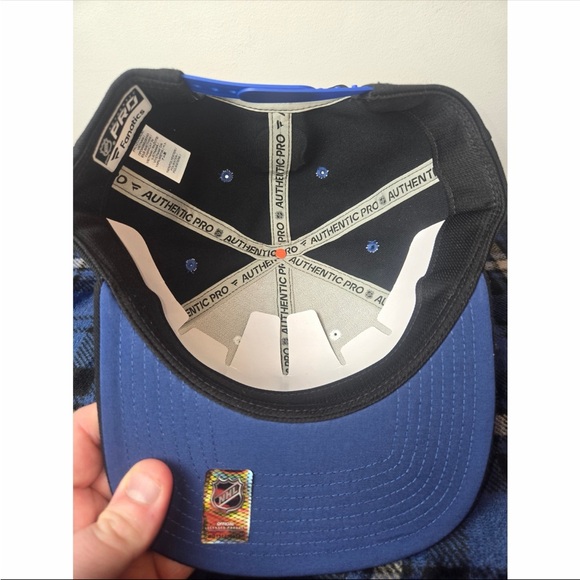 Tampa Bay Lightning Fanatics Authentic Pro Snapback Hat OSFM - Picture 4 of 5